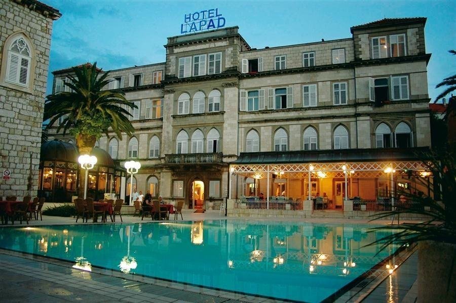 Hotels in Dubrovnik with Inviting Pools_Hotel Lapad | Croatia Travel Blog