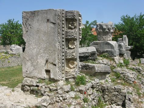 Things to do in Nin - Roman temple remains | Croatia Travel Blog