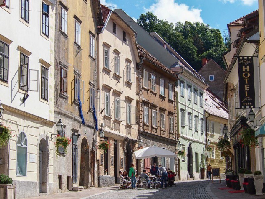 Things to do in Ljubljana | Car-free street in Ljubljana | Slovenia Travel Blog