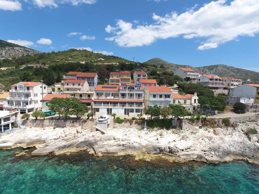 Croatia-Travel-Blog_Things-to-do-in-Croatia_Where-to-stay-on-Hvar_Apartments-Mario-Tudor