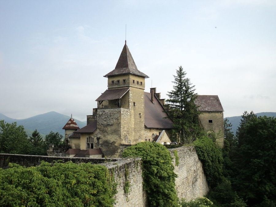 Ostrozac Castle Bihac