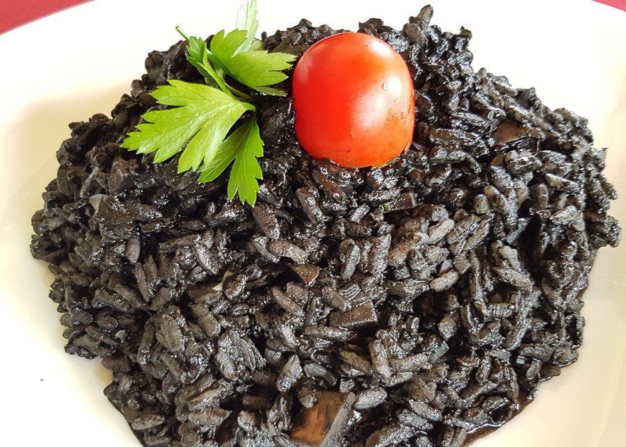 Traditional-Croatian-Food_Black-Rice_Crni-Riso