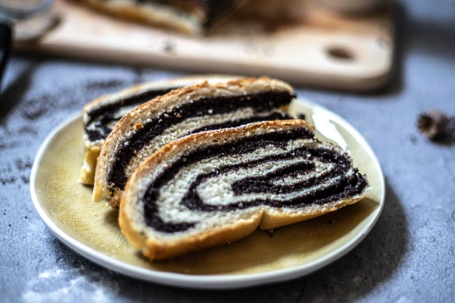 Croatian Cooking: Makovnjača – Poppy Seed Roll