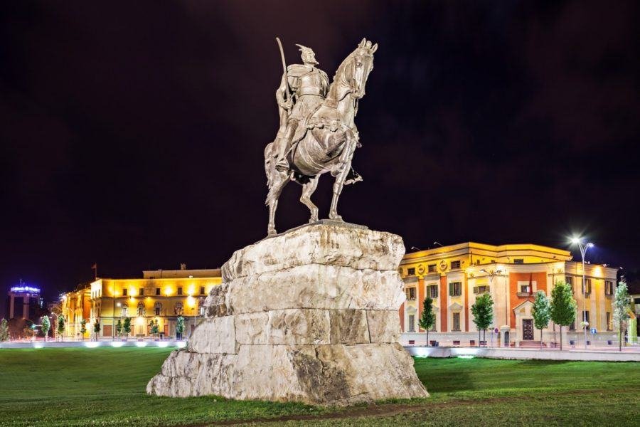 THINGS TO DO IN ALBANIA - Skanderberg statue in the center, Tirana, Albania