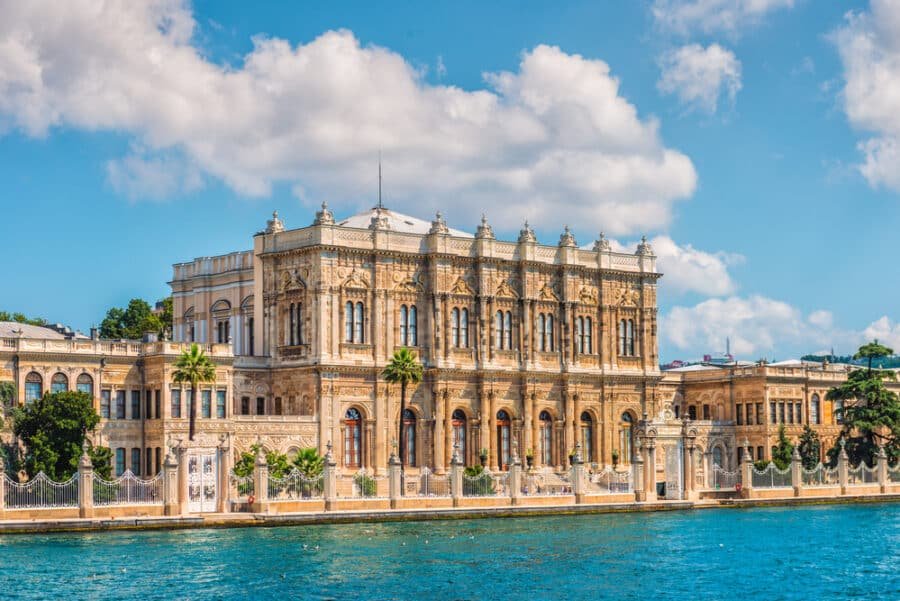 Romantic places in Istanbul - Dolmabahce Palace