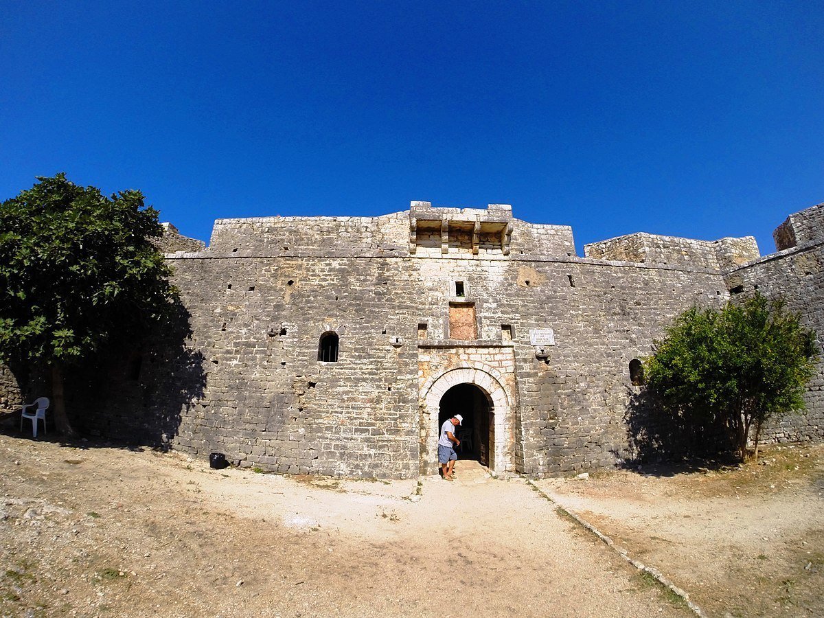 Best Castles In Albania - Porto Palermo Castle 