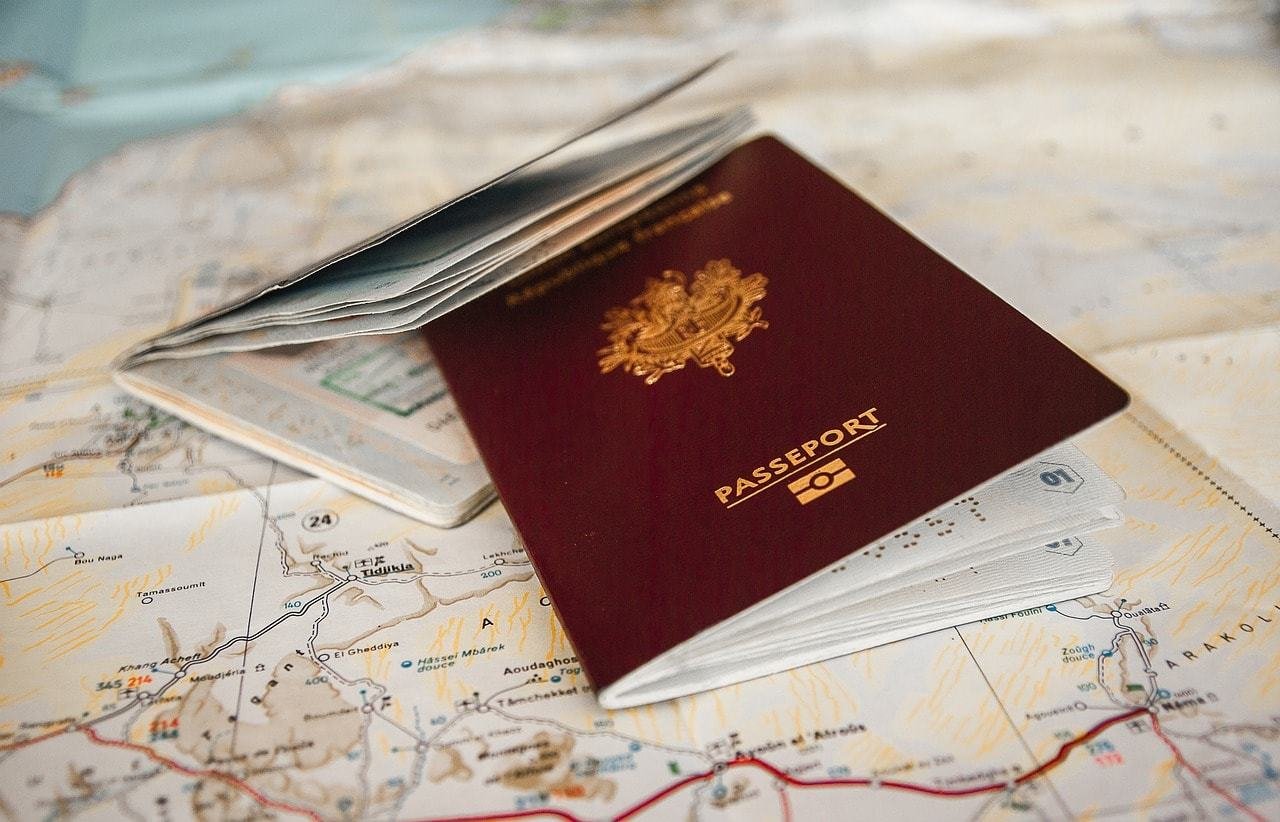 Brelox Travel Wallet Family Passport Holder - RFID Document Organizer for 4 5 6 Passports - Genuine Leather - Blush Pink