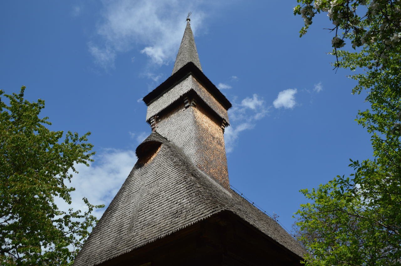 Things To Do In Maramures Romania_Desesti wooden church