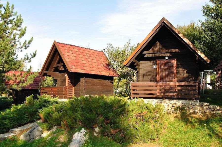 Croatia Travel Blog_Where to Stay Near Plitvice Lakes_Bungalows Korana – Campsite Korana