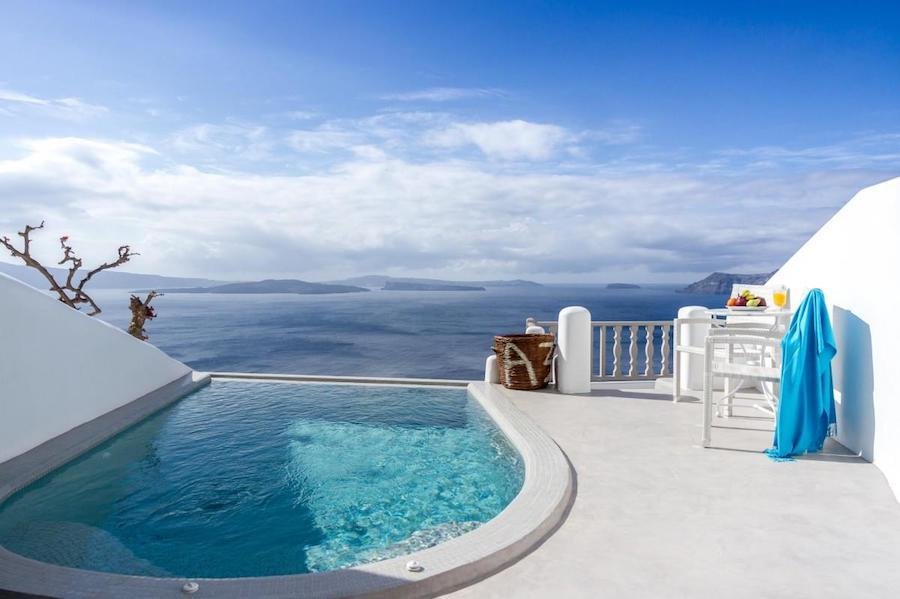 Greece Travel Blog_Where To Stay In Santorini Greece_Filotera Suites