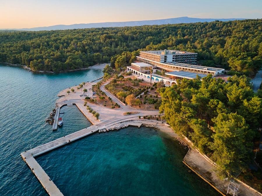 Croatia Travel Blog_Where To Stay In Hvar_Arkada Sunny Hotel