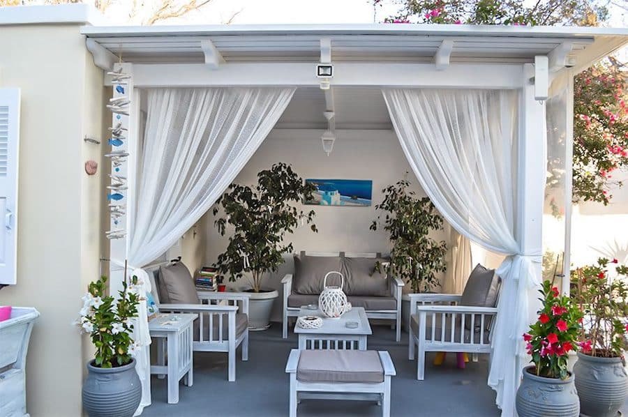 Greece Travel Blog_Things To Do In Santorini With Kids_Kiklamino Studios & Apartments