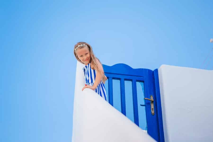 Your Guide To Santorini With Kids (Plus The Pros and Cons List)