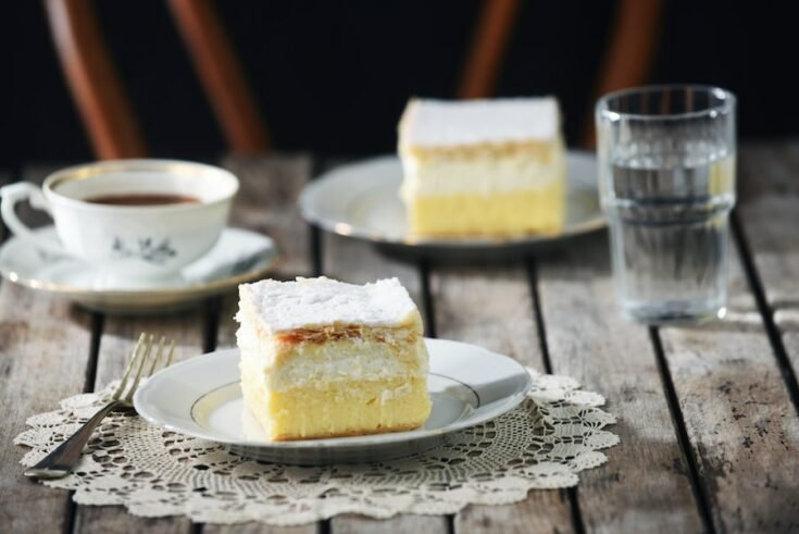 Slovenia Cookbook In English_Bled Cream Cake