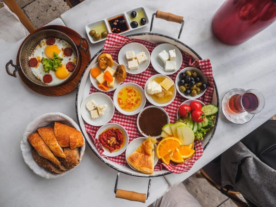 Breakfast in Istanbul - Delicious traditional turkish breakfast