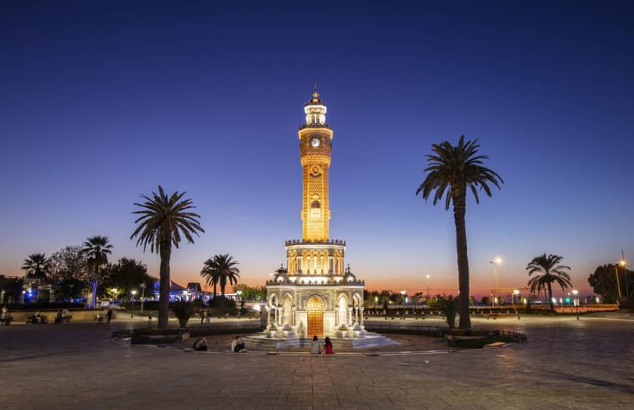 Where to stay in Izmir - Izmir clock tower.