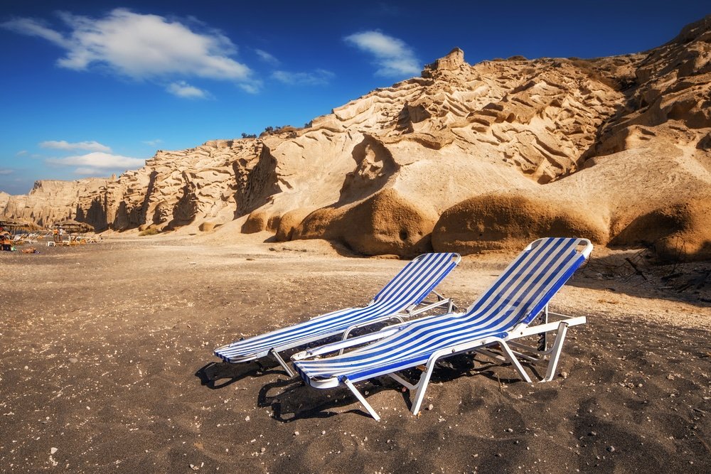 10 Best Beaches In Santorini To Enjoy This Summer