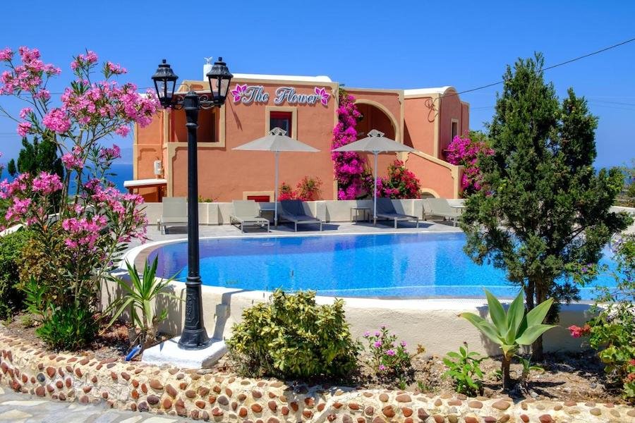 Greece Travel Blog_Best Resorts In Santorini_Pension The Flower