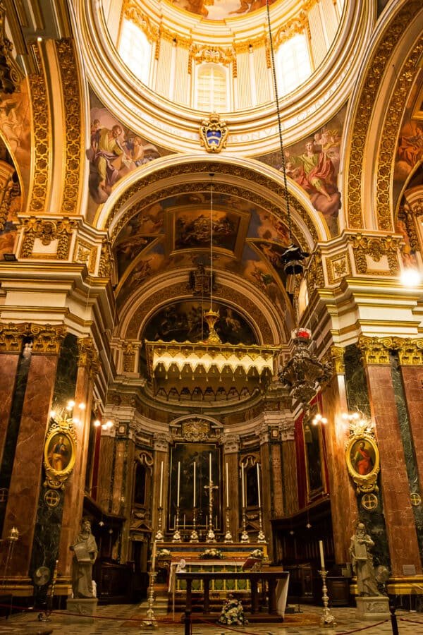 Altar and dome in St. Paul's Cathedral in Mdina (Malta)